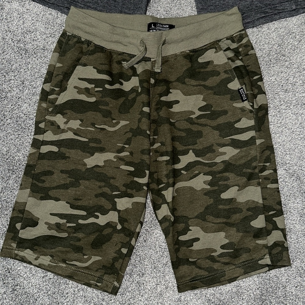 buffalo by david brighton shorts - Picture 5 of 9